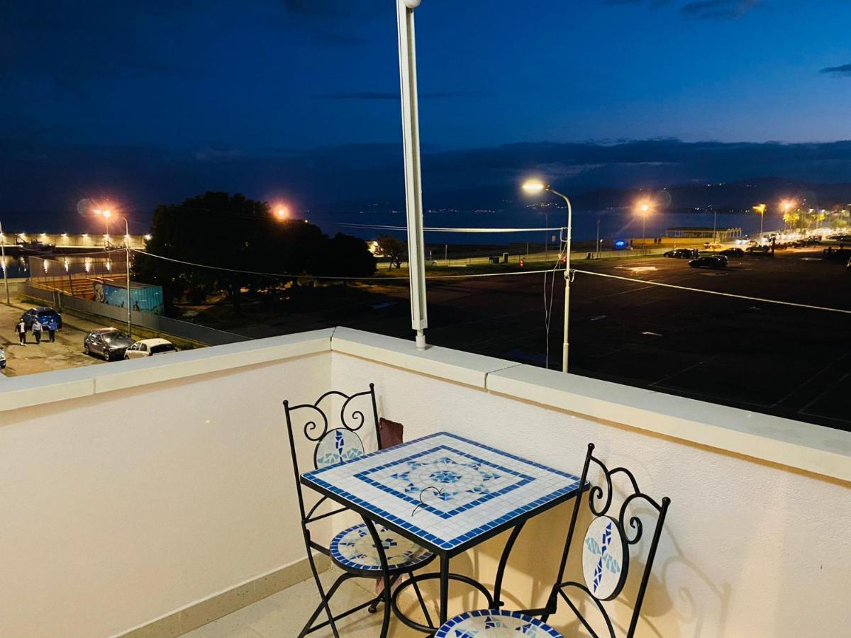 B E B Le Terrazze Sul Mare Acomodação com café da manhã Catanzaro Exterior foto
