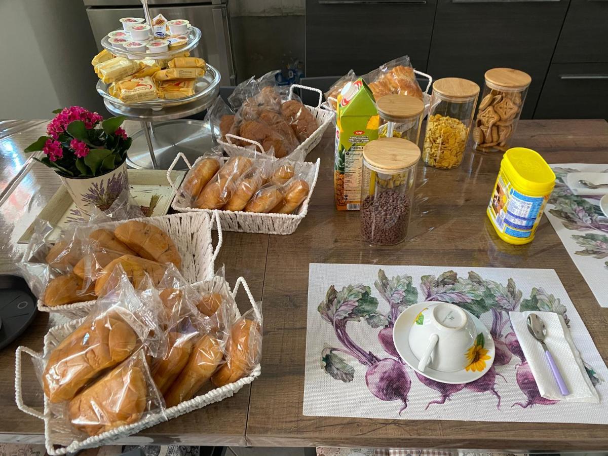 B E B Le Terrazze Sul Mare Acomodação com café da manhã Catanzaro Exterior foto
