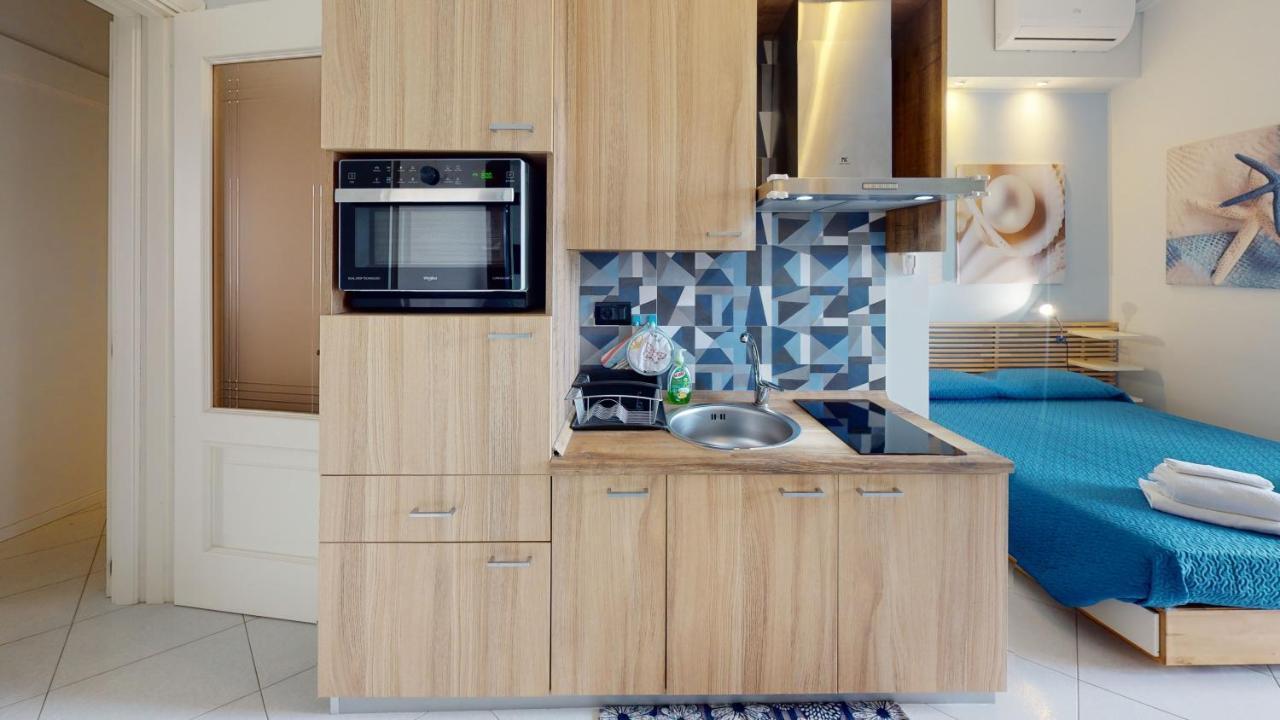 B E B Le Terrazze Sul Mare Acomodação com café da manhã Catanzaro Exterior foto